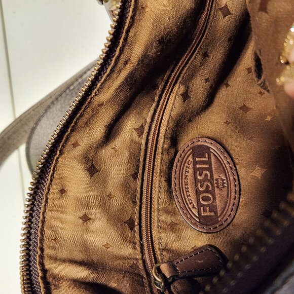 ✨ Fossil Metallic Leather Crossbody Bag Silver Multi-Zip Y2K 🖤 - Picture 6 of 10